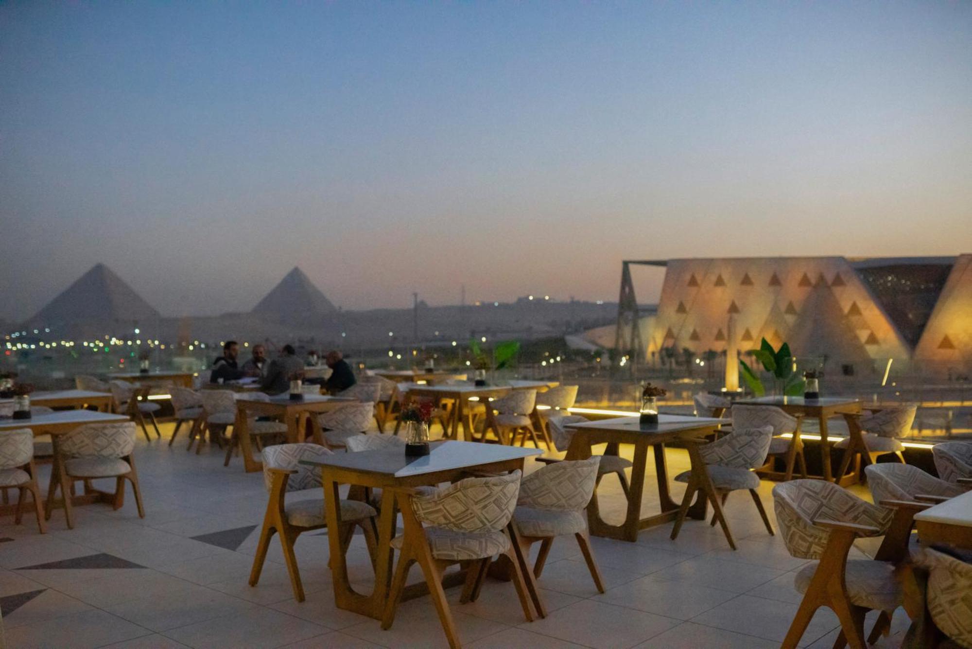 Royal Great Pyramid Inn Kafr Ghatati Exterior photo